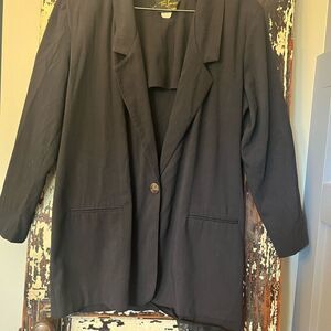 Women’s vintage Toni Garment for CC Magic poly Rayon black Blazer. Size Medium